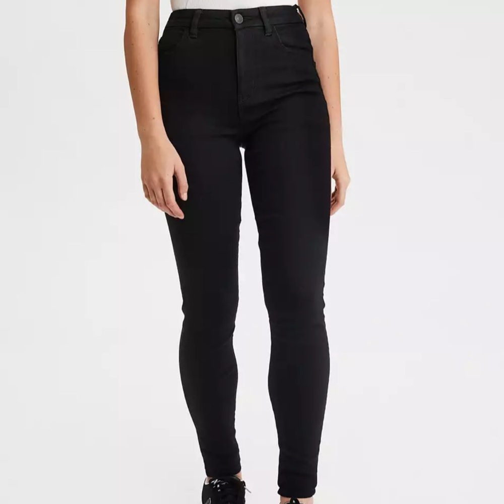 AMERICAN EAGLE Curvy High Waisted